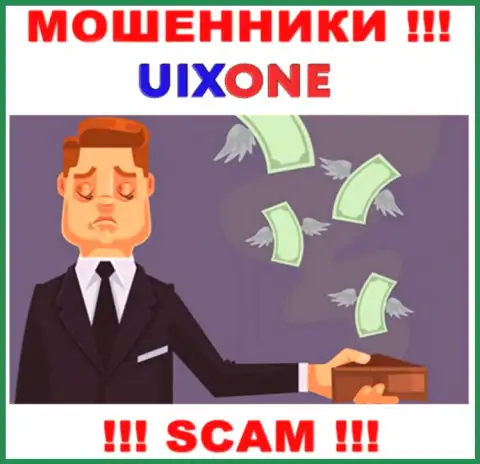 Дилинговая контора UixOne очевидно мошенническая и ничего полезного от нее ожидать не нужно